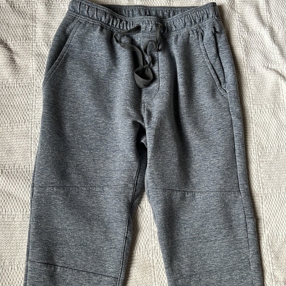 gray american eagle joggers, size small - Picture 2 of 4